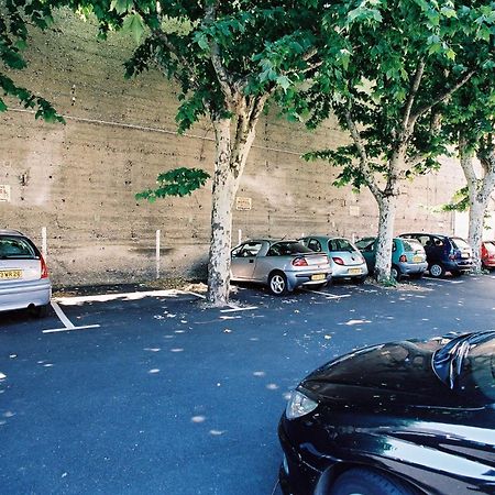 Logis Hotel Saint Jacques Valence  Eksteriør billede
