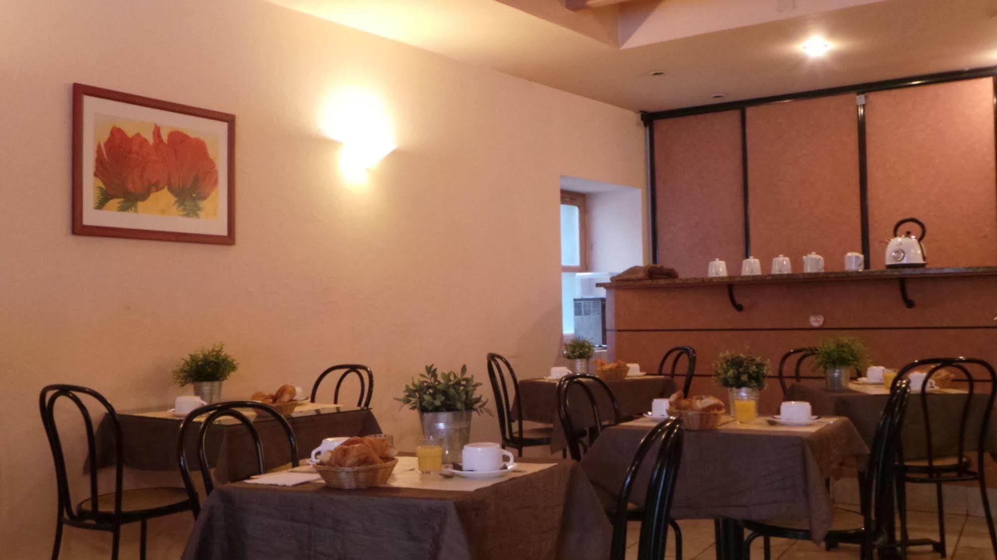 Logis Hotel Saint Jacques Valence  Eksteriør billede